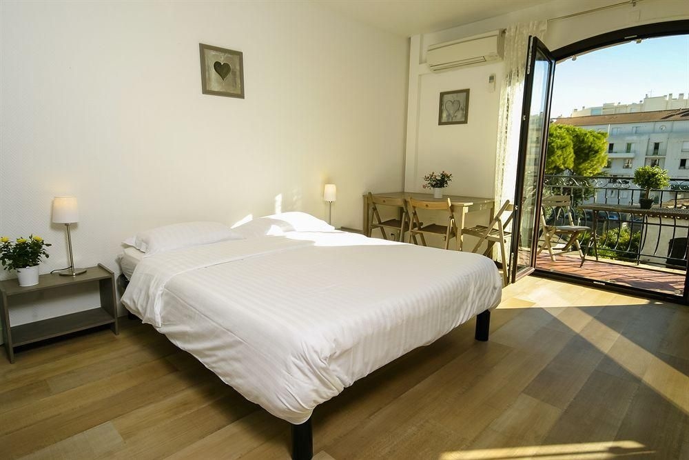 Astor Hotel Residence2