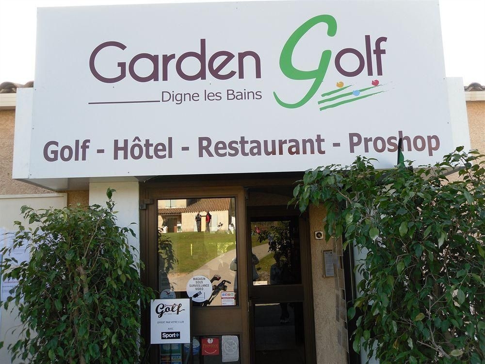 L'Hotel du Golf1