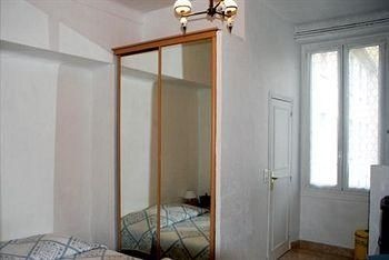 Studios Foch1