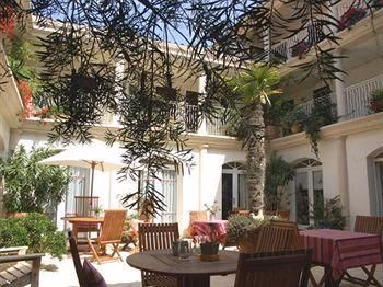 Hotel La Jetee1