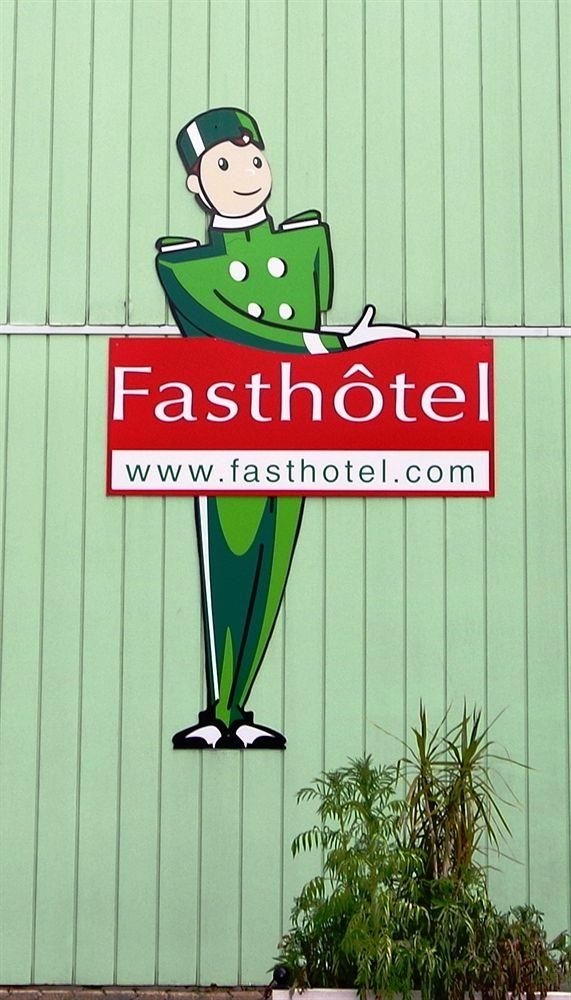 Fasthotel Paris Ouest Coignieres4