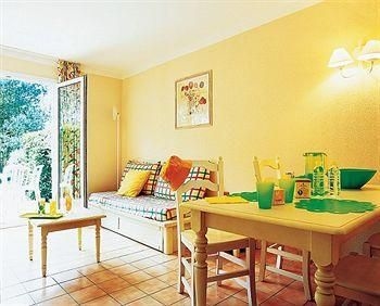 Residence Maeva Les Cottages du Golf1