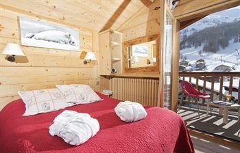 Hotel & Chalets Le Samovar3