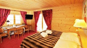 Hotel & Chalets Le Samovar1