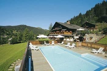 Les Chalets de la Serraz1