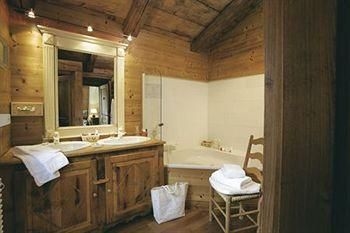 Les Chalets de la Serraz4