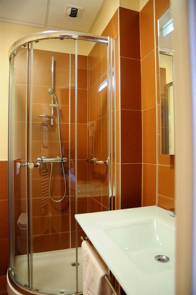 Le Metropole3