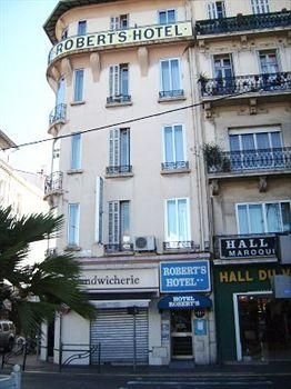 Alan Robert's Hotel4