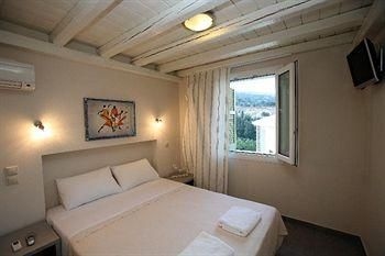 Iro Suites4