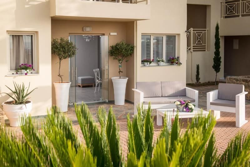 Notos Heights Hotel & Suites1