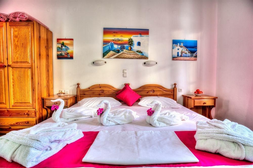Eleni Rooms2