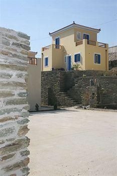 Mainades Maisonettes and Studios2
