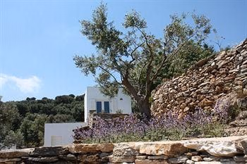 Kamaroti Suites3