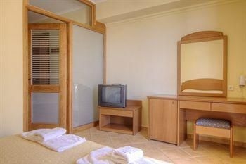 Krini Beach Hotel2