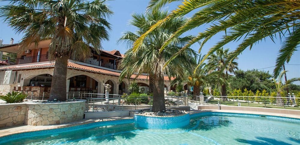 Anna Maria Paradise0