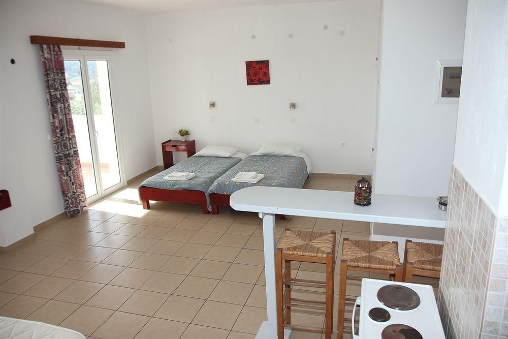 Paradiso Apartments2