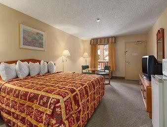 Days Inn Phoenix West Az2