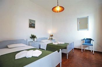Hermes Beach Studios1