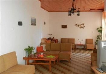 Hotel Zorbas1