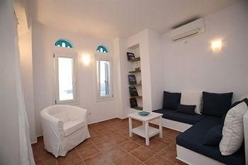 Andros Prive Suites0