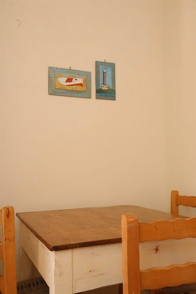 Oasis Rooms & Studios4
