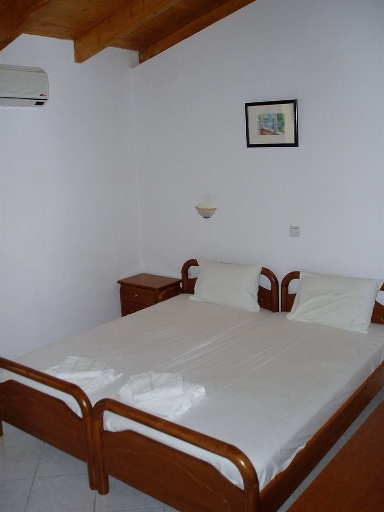 Christina Studios & Apartments3