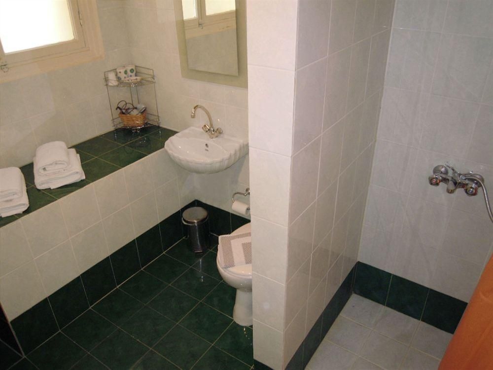 Atheaton Traditional Guesthouse1