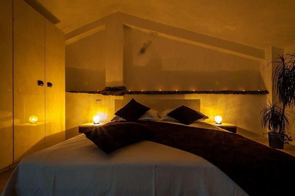 CroJetSett Palace2