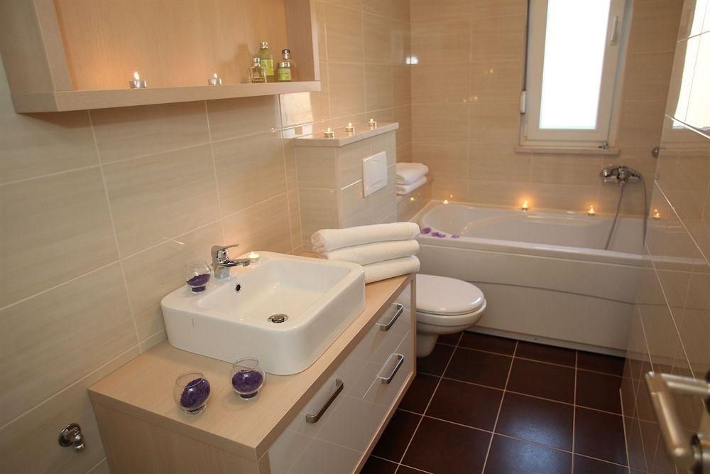 Villa Life1