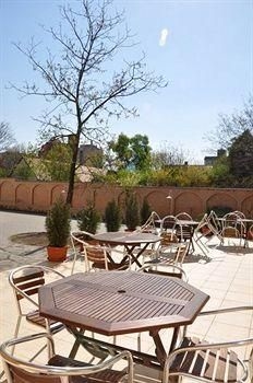 Hotel Platan0