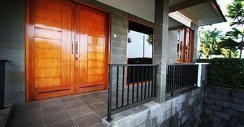 Kencana Villa Dago4
