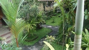 Hibiscus Cottages3