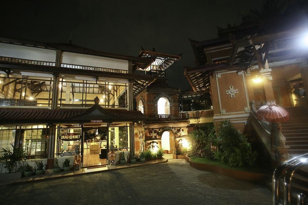 ปุริ นากา บีชฟรอนท์ คอทเทจ (Puri Naga Beachfront Cottages)1