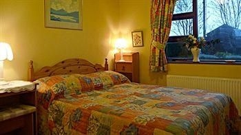 Hillcrest Country Home4