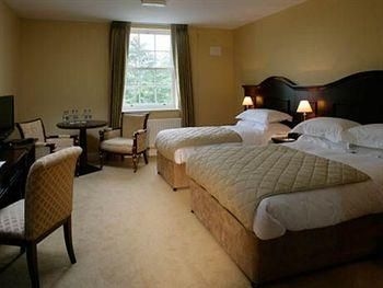 Lismore House Hotel2