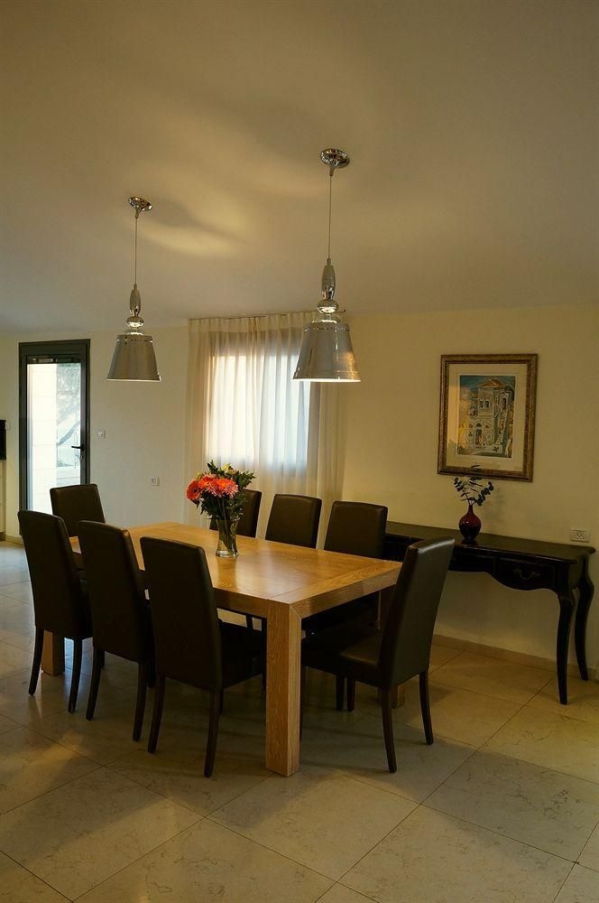 Rafael Residence2