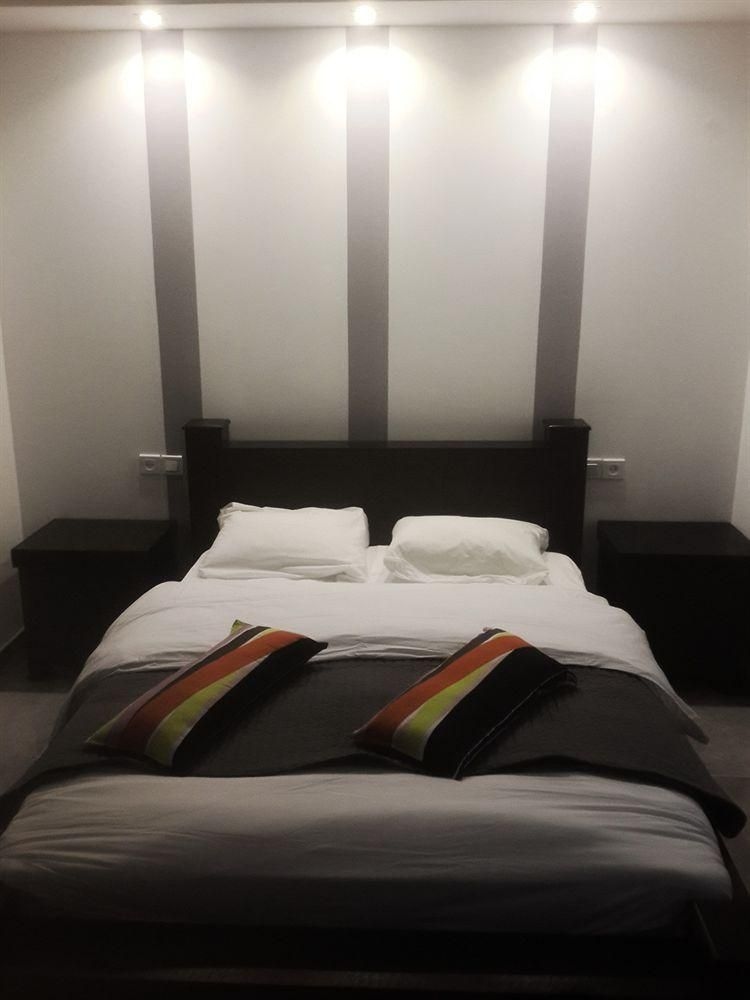 Camelot Suites Motel2