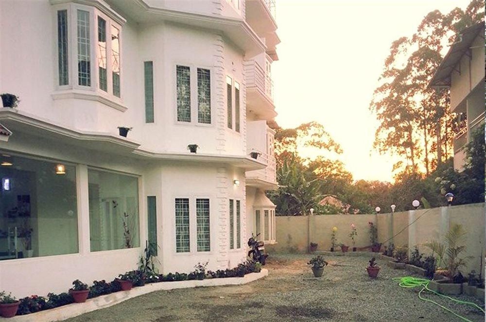 Blue Berg Resorts Munnar0