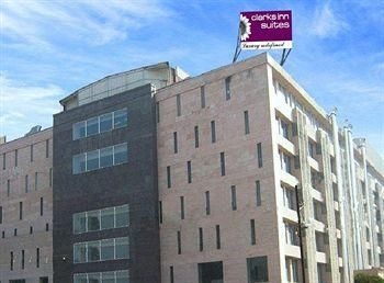 Clarks Inn Suites0