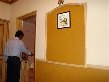 Bluemoon Log Inn1