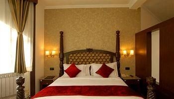 Hotel Arif Castles3