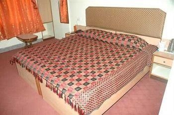 Hotel Golmaheem4