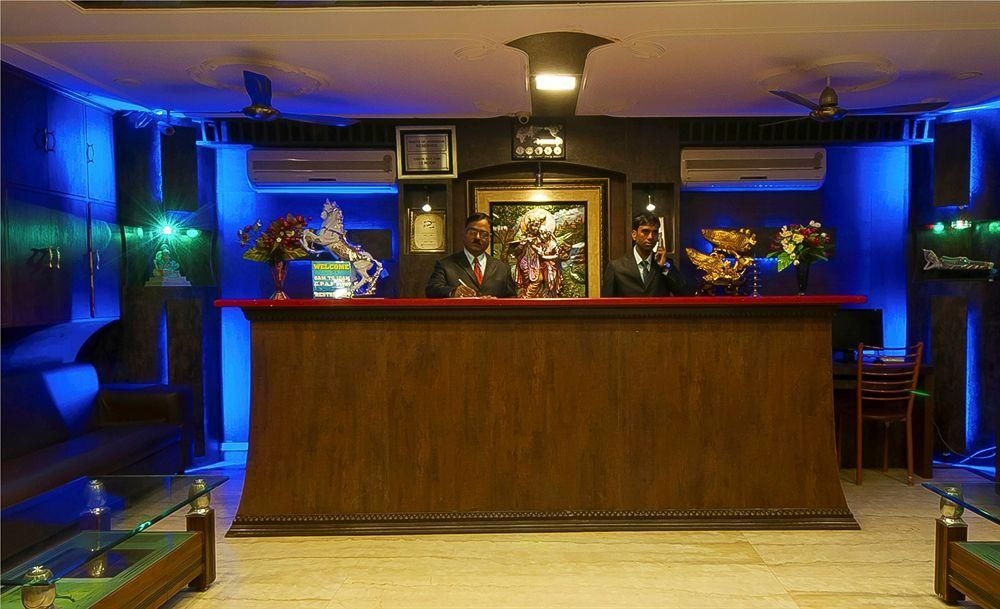 Hotel Breeze Inn4