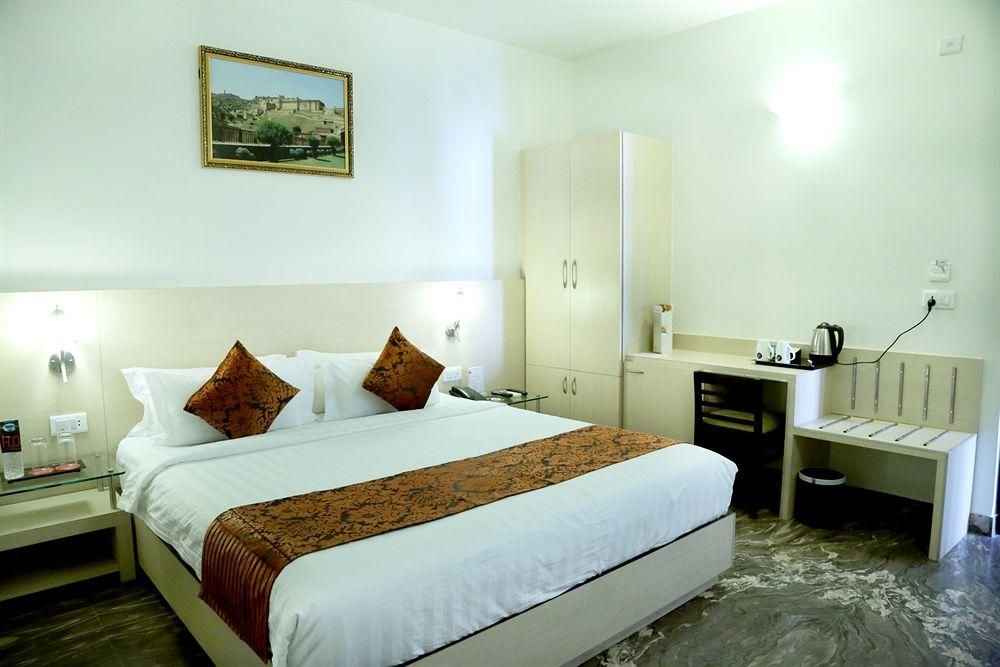Zip by Spree Hotel King Palace2