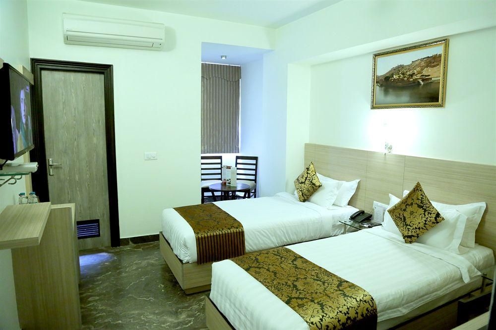 Zip by Spree Hotel King Palace1