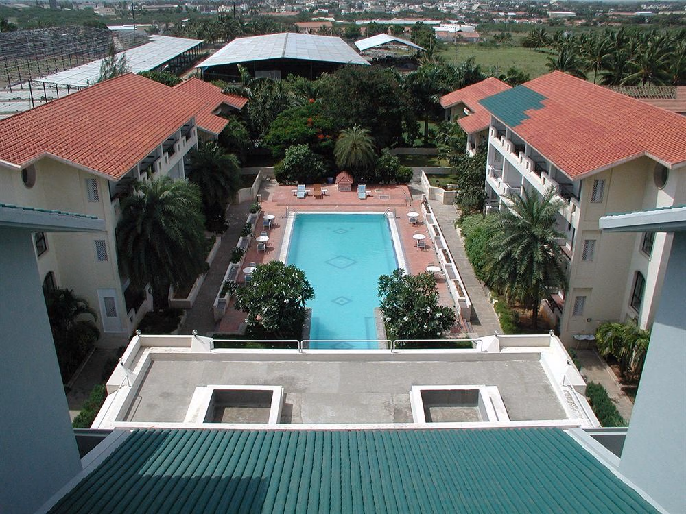 Velan Hotel Greenfields1