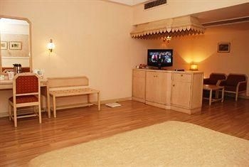 Hotel Yuvraj Palace0