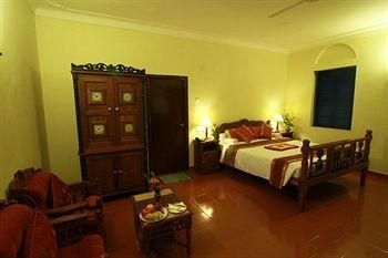 Paradise Resort3