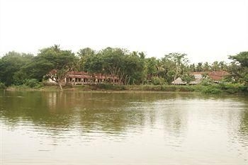 Paradise Resort2