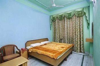 Hotel Raj Bed & Breakfast1